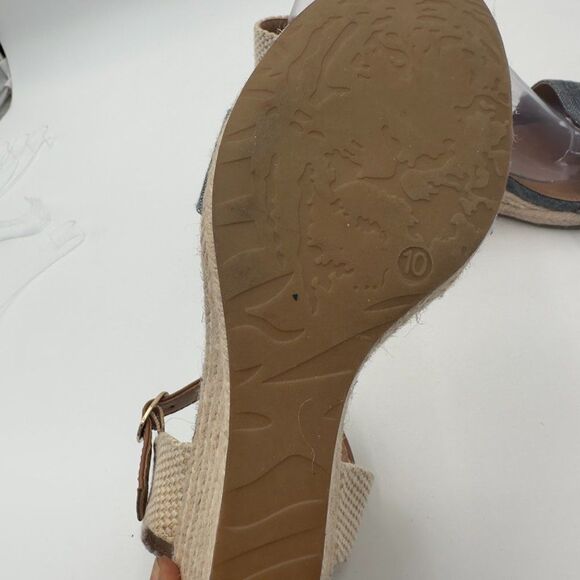 Michael Shannon wedge with braided jute with brown/natural ankle strap size 10. - Picture 7 of 7